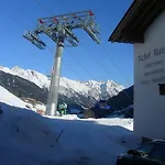 Tschol Martin Apartmán *
