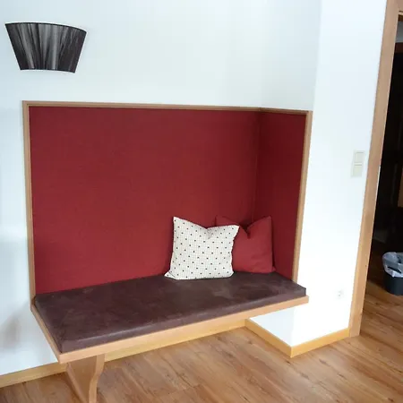 Tschol Martin アパート *