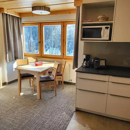 Apartment Tschol Martin *